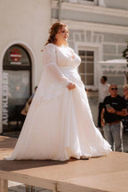 Plus Size White A-Line Wedding Dress V Neck Long Bishop Sleeves Lace Bodice Starlight Tulle Boho Bridal Gown
