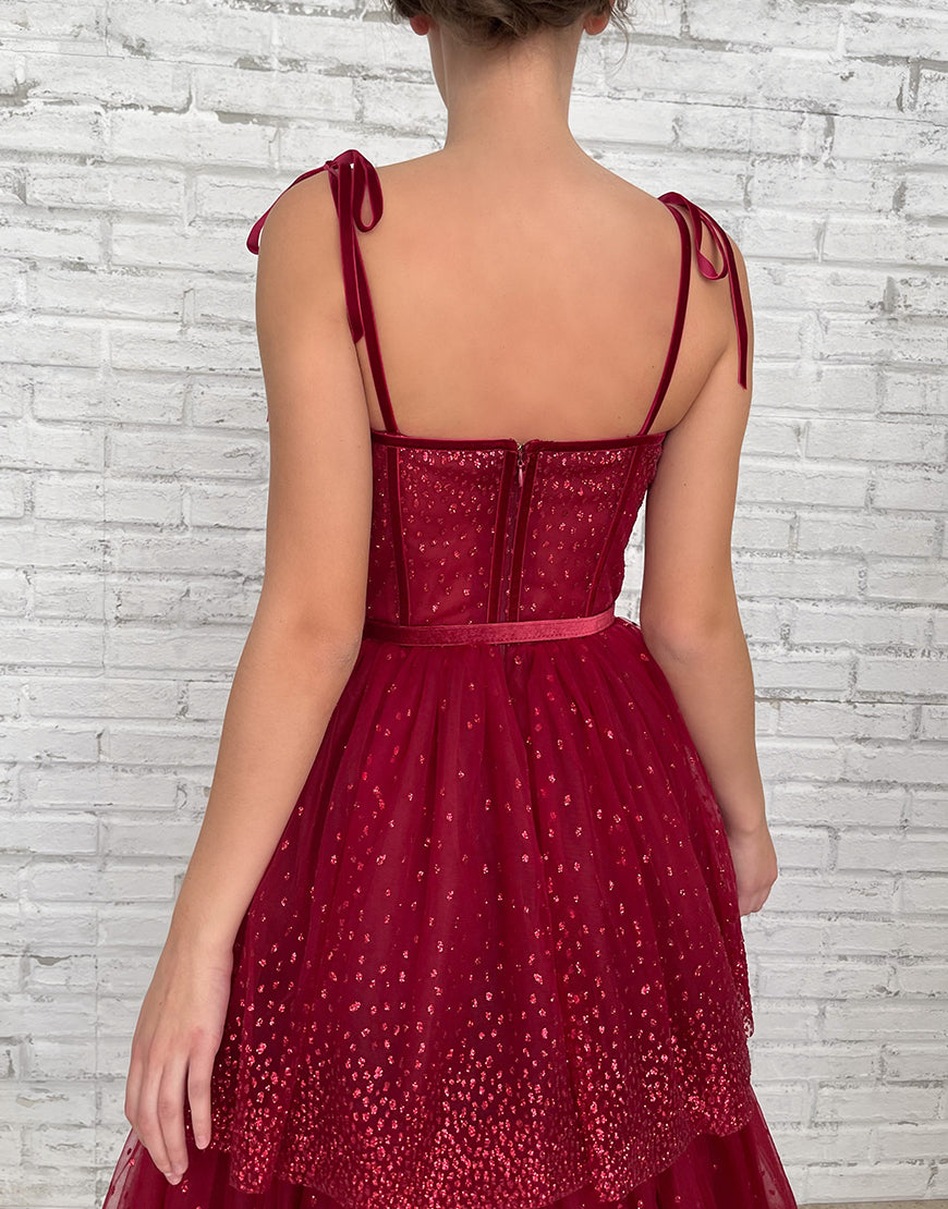 Abito da festa in tulle rosso scuro con brillantini