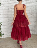 Abito da festa in tulle rosso scuro con brillantini