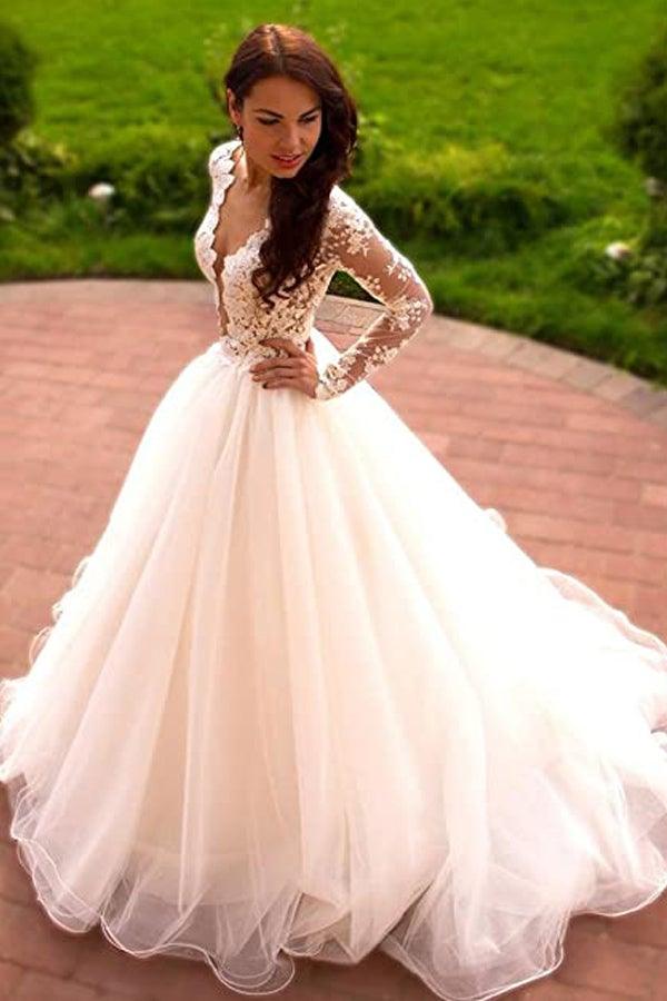 Robe de mariée princesse en tulle ivoire, ligne A, col en V, manches longues