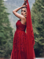 Robes longues en tulle à applique SYP131