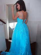 Vestidos com Alças Finas, Saia de Tule e Cauda Varredoura SYP125