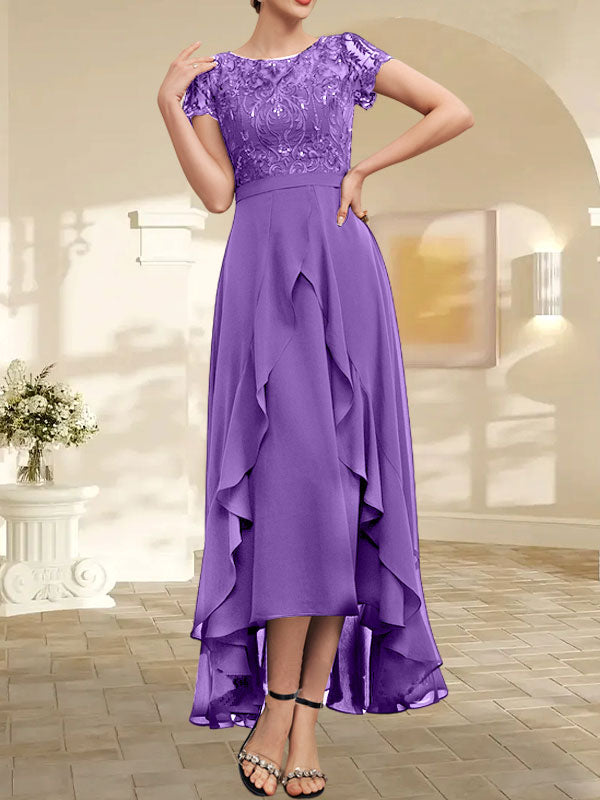 Robe de mère de la mariée en mousseline et dentelle asymétrique illusion à encolure dégagée, coupe en A, avec nœud, volants et paillettes