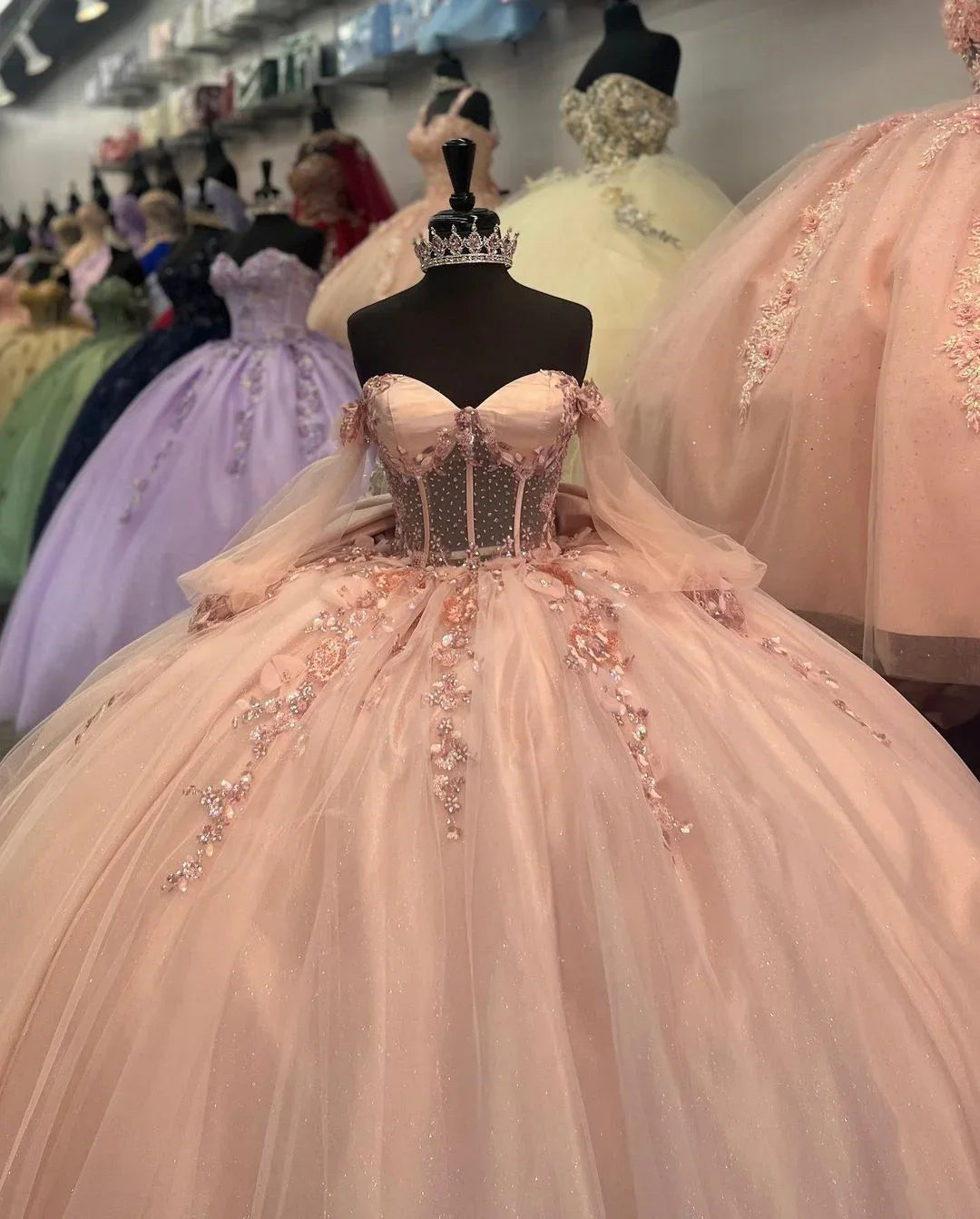 Robe de bal en tulle avec appliques et manches longues pour Quinceañera, robe de bal, robe de seize ans Y5461
