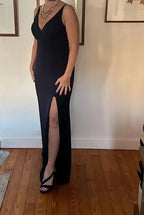 Robe de bal noire en satin sans manches à col en V élégante avec fente latérale pour soirée Y8456