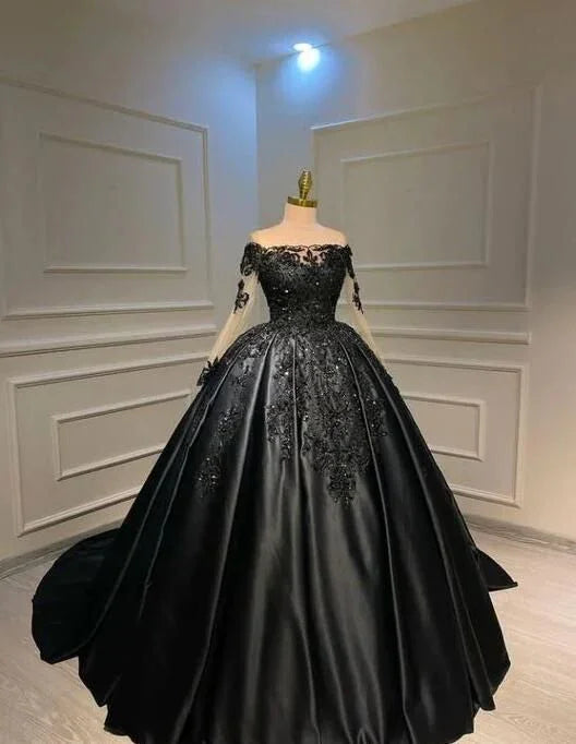Schwarzes Ballkleid mit langen Ärmeln Süße 16 Kleid Y5756