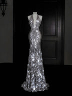 Abito da sera argento scintillante con scollatura a V profonda, collo allacciato, paillettes e perline, senza schienale, modello sirena, abito da ballo Y8687