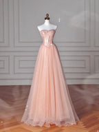 Abito lungo da sera e da ballo a linea A in tulle con paillettes rosa pesca senza spalline Y8645