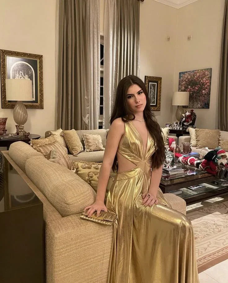 Vestido de Festa Dourado com Decote Profundo em V, Corte Longo em Linha A Y7943