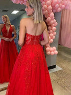 Red Halter A Line V Neck Empire Waist Prom Dress With Lace Appliques Beadwork