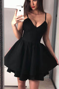Schwarzes Satin A-Linie V-Ausschnitt Spaghettiträger Kurzes Homecoming-Kleid