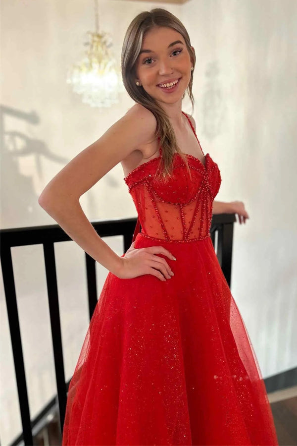 Vestido de fiesta rojo brillante con tirantes, cuentas y abertura en forma de A