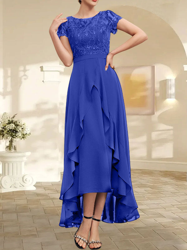 Robe de mère de la mariée en mousseline et dentelle asymétrique illusion à encolure dégagée, coupe en A, avec nœud, volants et paillettes