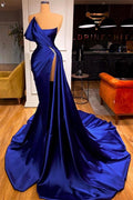 Robe de bal longue sirène bleu royal en satin à une épaule avec fente