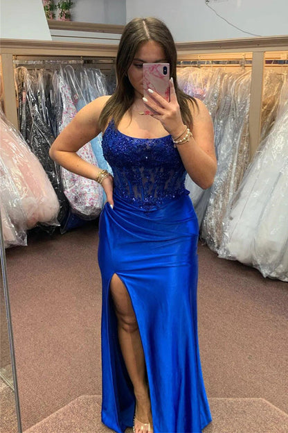 Vestido de fiesta largo de satén estilo sirena con cordones en azul real y abertura