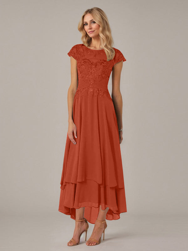 Robe de mère de la mariée en dentelle en mousseline asymétrique à encolure bateau illusion et plis avec appliqué, coupe en A