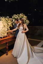 Rustikales Brautkleid aus Spitze mit langen Ärmeln und abnehmbarem Satin