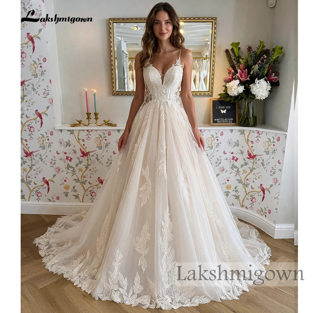 Customized A Line Spaghetti Strap Sweetheart Flowers Applique Wedding Gown