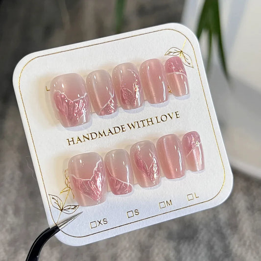 10 uñas postizas de ojo de gato en color rosa nude, hechas a mano, con diseño de cola de sirena rosa, ideales para usar en estilo europeo. 