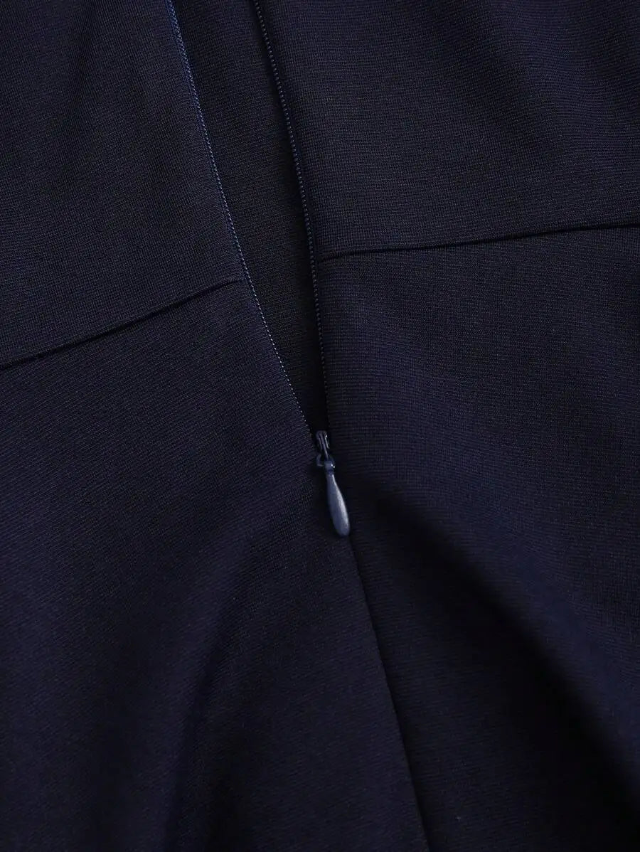 Damen Herbst/Winter Hochschulstil Schlichte Bardot-Kleid mit geraffter Taille und kontrastfarbener Mini-Länge, Figurbetont