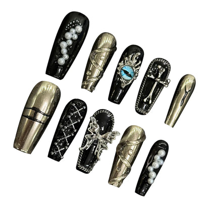 10 uñas postizas negras oscuras hechas a mano, de longitud media, estilo Y2k, con diseños de mariposas, cruces y perlas de metal, parches para uñas postizas. 