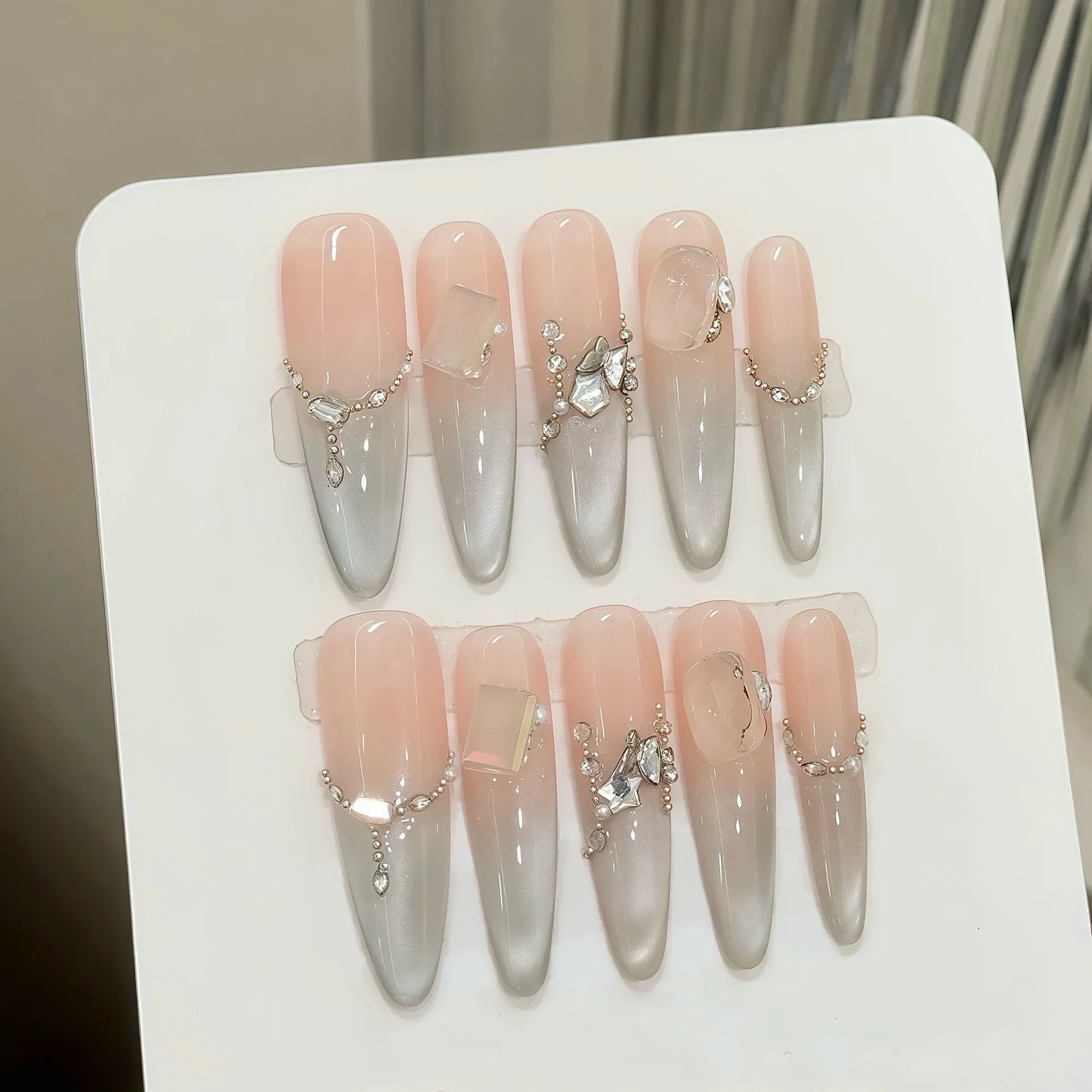 10 uñas postizas de color pomelo verde, hechas a mano, transparentes, estilo ojo de gato, sencillas, ligeras y de lujo, para primavera. 