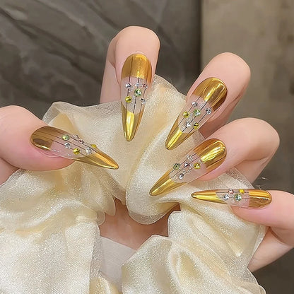 10 uñas postizas doradas hechas a mano, ligeras y lujosas, con diseños de diamantes brillantes, parches de uñas postizas almendradas largas desmontables. 