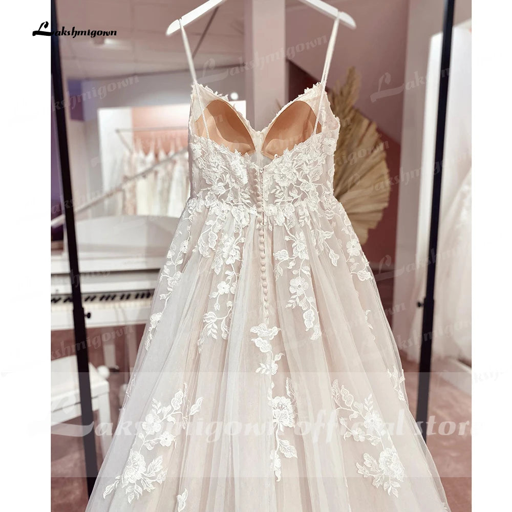 Custom Vintage Champagne Tulle A Line Wedding Dress Backless Lace V Neck