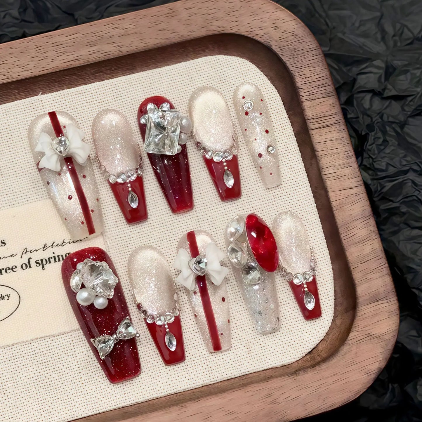 10 uñas postizas para usar, hechas a mano, con forma de ojo de gato, negras, estilo francés, brillantes, con diamantes de imitación, para chica picante. 
