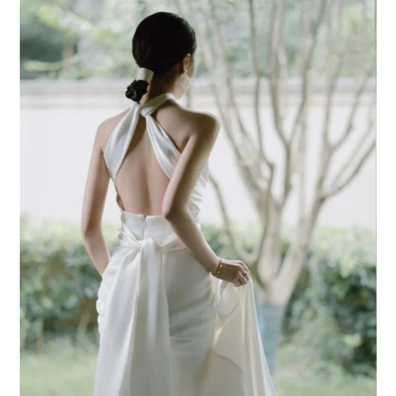 Luxury Simple White Satin Small Tail Bride Wedding Dress Sexy Halter Backless Ball Gown Wedding Evening Prom Dresses for Women