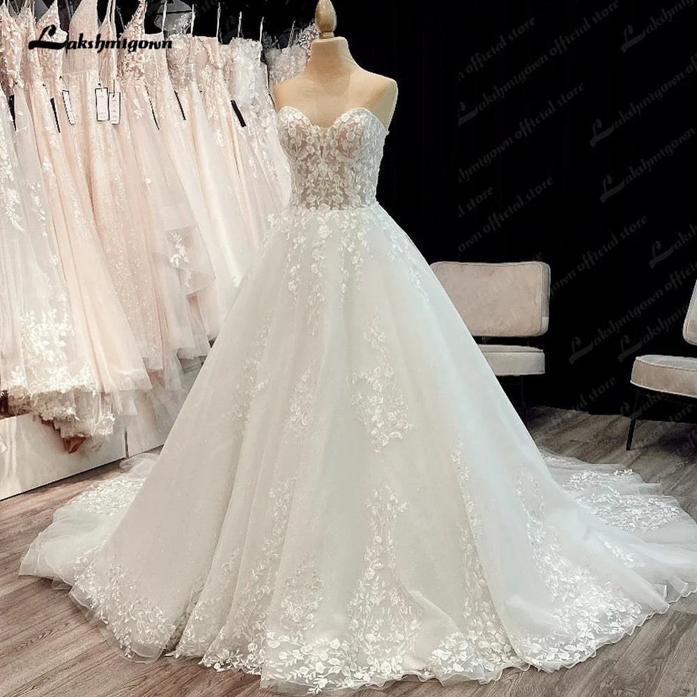 Custom Sweetheart Lace Up Ball Gown Wedding Dress Plus Size Bridal Gown