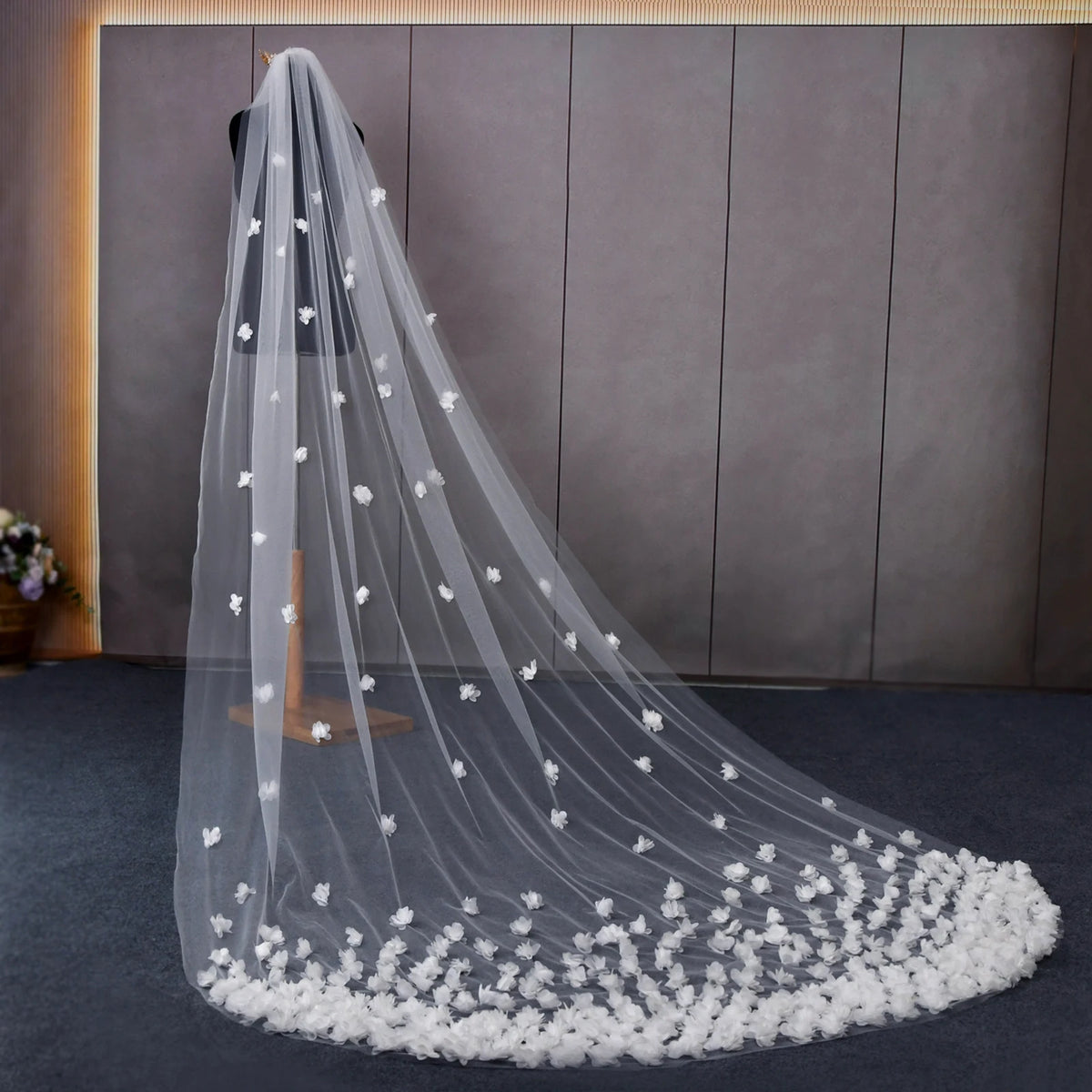 3D Flower Cathedral Bridal Veil With Comb White Ivory Wedding Tulle