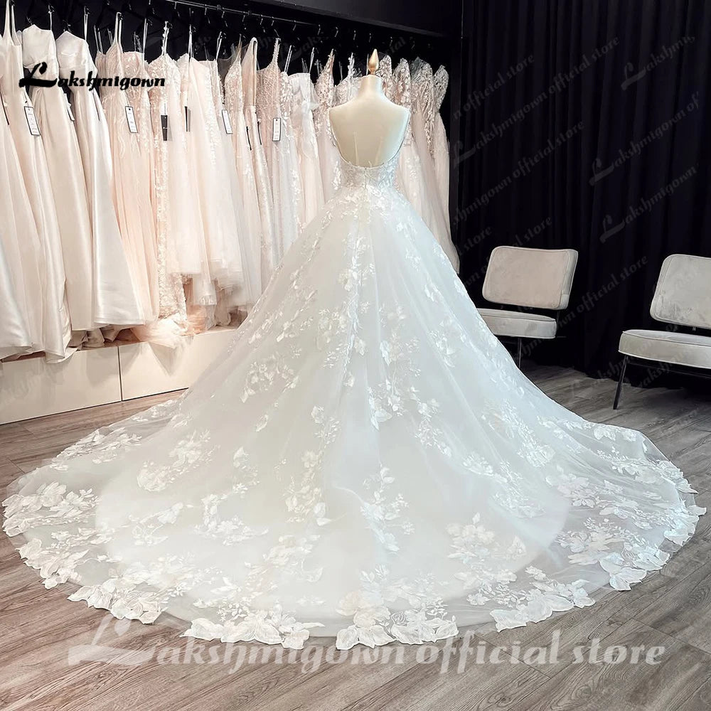 Luxury Champagne Lace Spaghetti Straps Wedding Dress For Bride