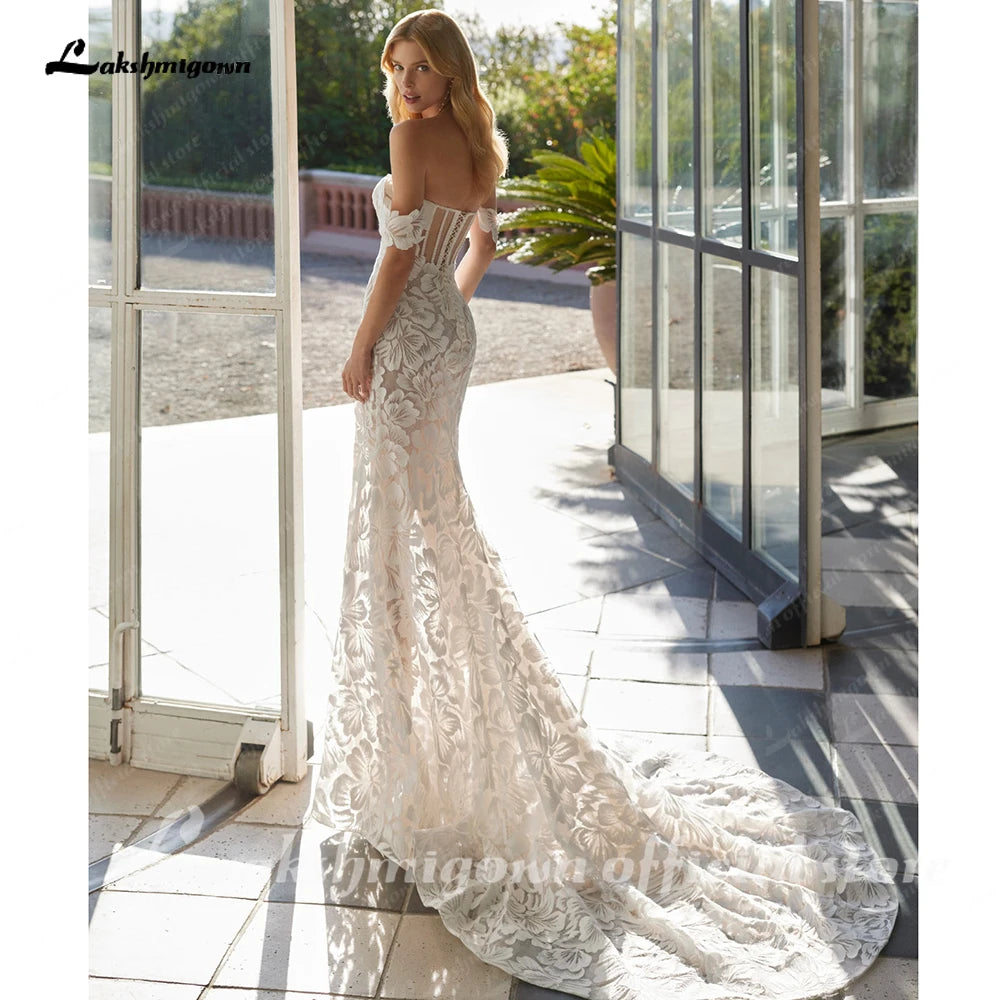 Customized Luxury Lace Mermaid Wedding Dress With Sweep Train Bridal Gown