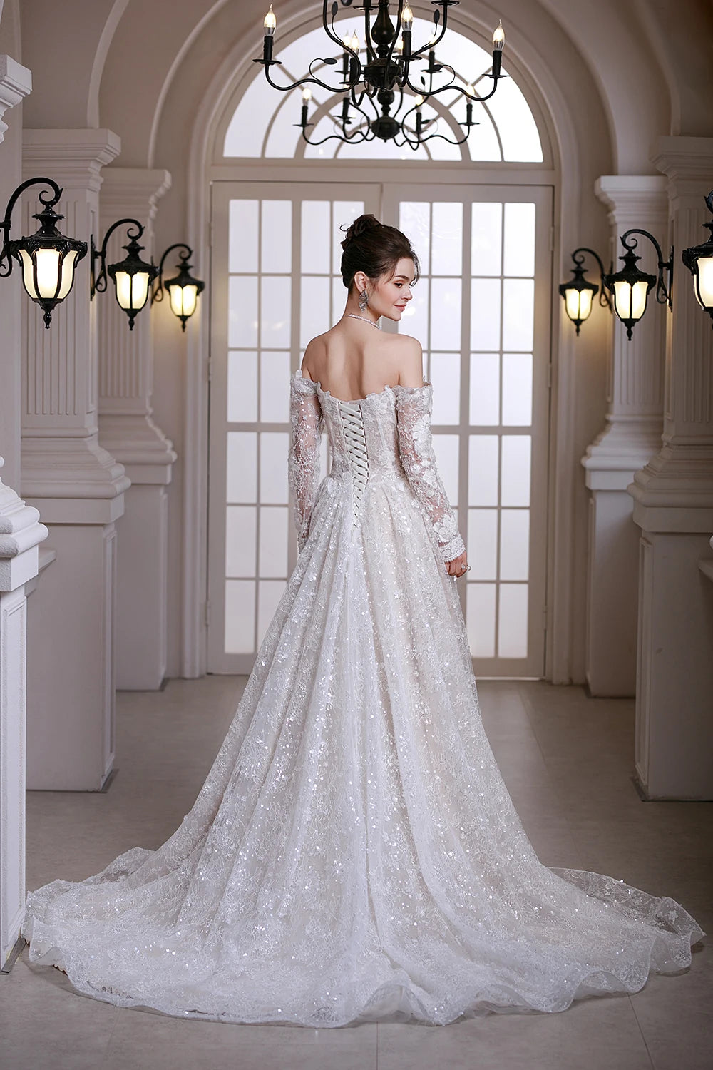 Luxury Custom Long Sleeve Lace Wedding Dress For Bride