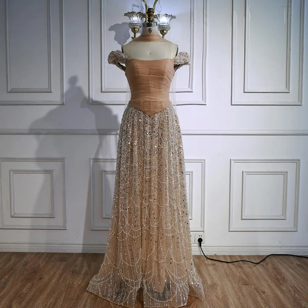 Vestido de Noite de Luxo com Pérolas Cor-de-Rosa Árabes Engastadas e Capa LA72922