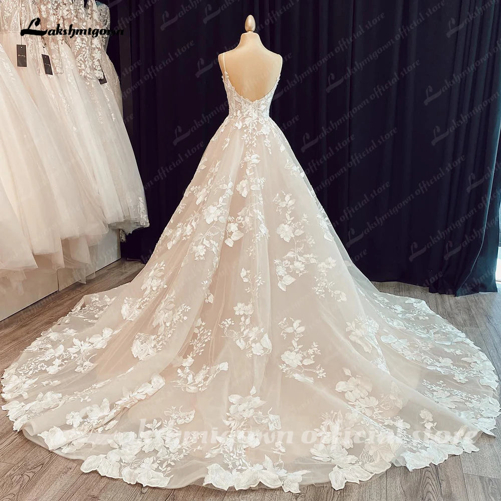 Luxury Champagne Lace Spaghetti Straps Wedding Dress For Bride