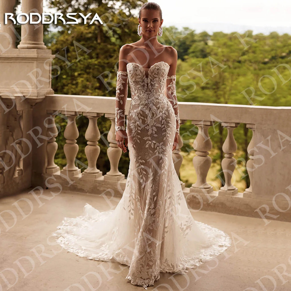Boho Off Shoulder Mermaid Wedding Dress With Lace Applique