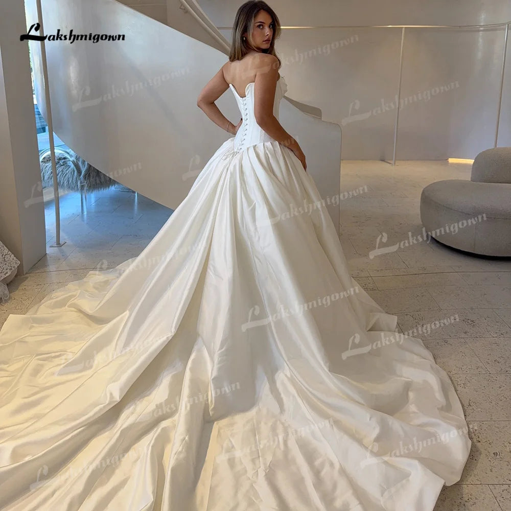 Minimal Sweetheart A Line Wedding Dress Corset Bodice Lace Up Custom Gown