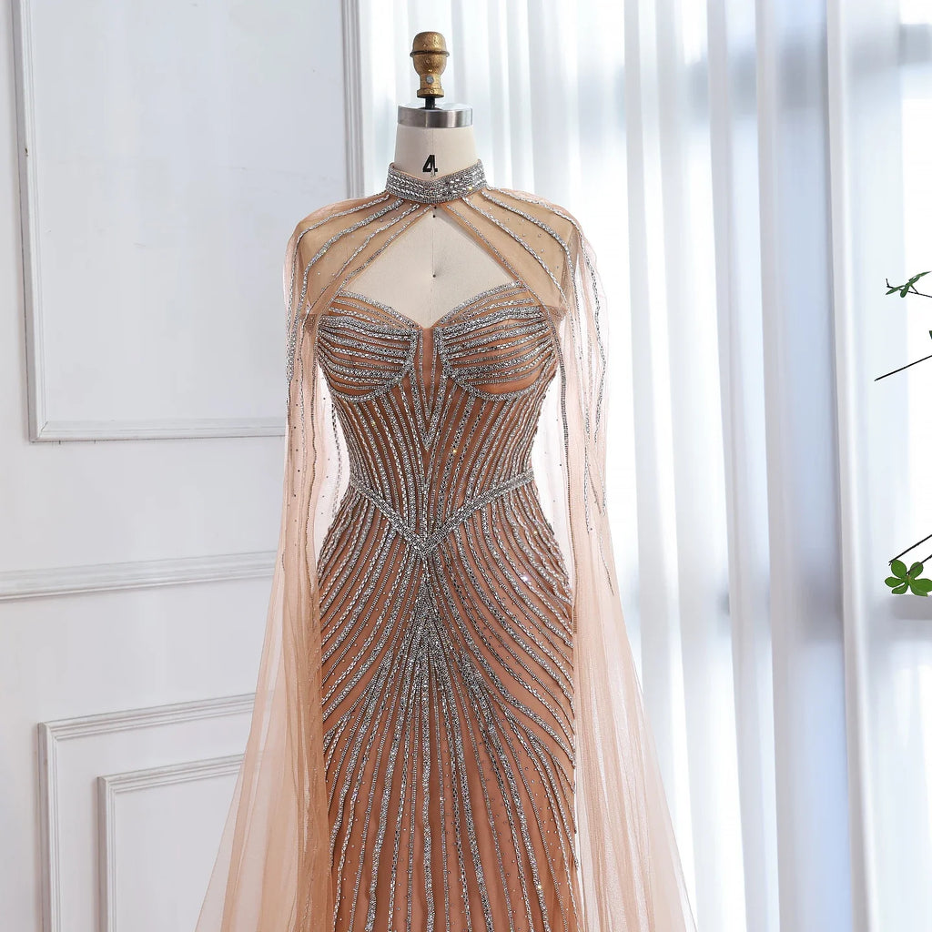Vestido de Noite de Sereia em Nude de Luxo com Mangas de Capa LA73118