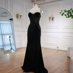 Vestido elegante negro con cuentas para baile de graduación con tirantes finos LA73039