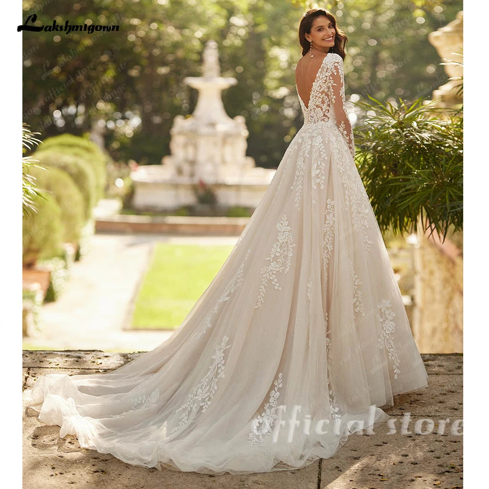 Custom Princess Long Sleeve Wedding Dress With Lace Appliques Tulle