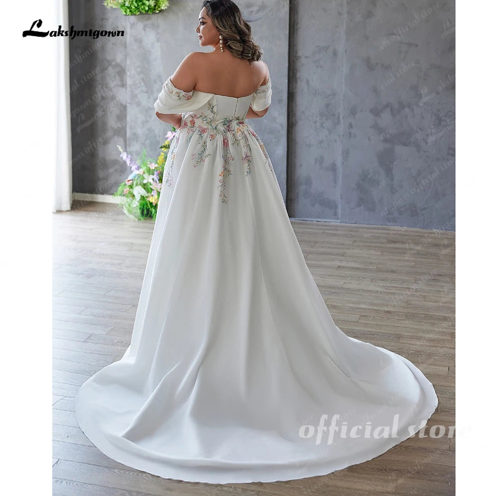 Custom Made Plus Size Strapless Wedding Gown With Lace Appliques