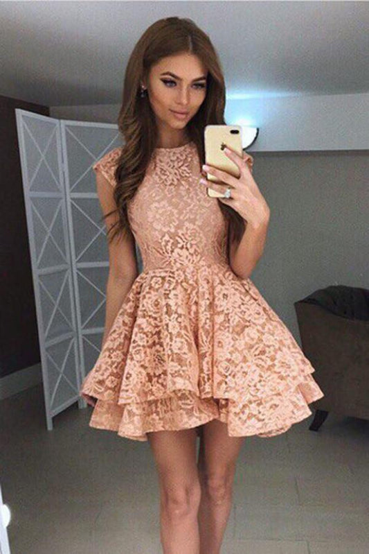 Korallenrotes, geschwollenes Spitzen-Applikations-Kurzballkleid, gestuftes, günstiges Homecoming-Kleid