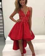 Vestido Barato para Regresso a Casa com Alças Finas, Decote Profundo em V Vermelho Vivo, Comprimento Assimétrico para Festa