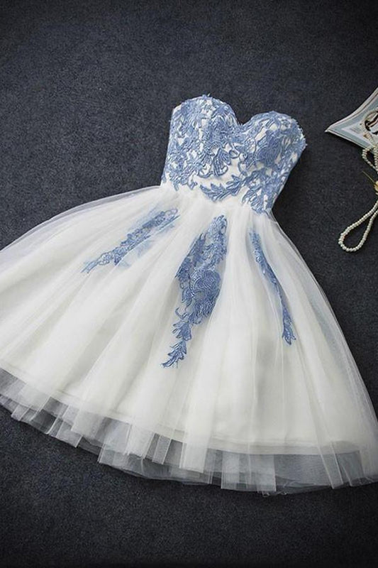 Blaues, trägerloses, kurzes Ballkleid aus Tüll in A-Linie, günstiges Homecoming-Kleid