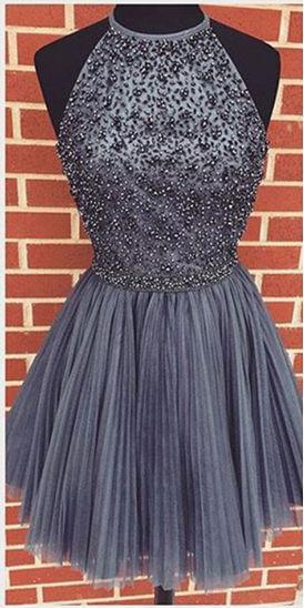 Graues Neckholder-Hochhals-A-Linien-Kleid aus Tüll mit Perlen, kurzes Abschlussballkleid