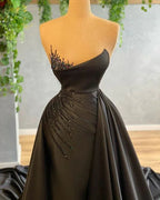 Robes de soirée noires pour femmes avec traîne amovible, perles et plis Y6676