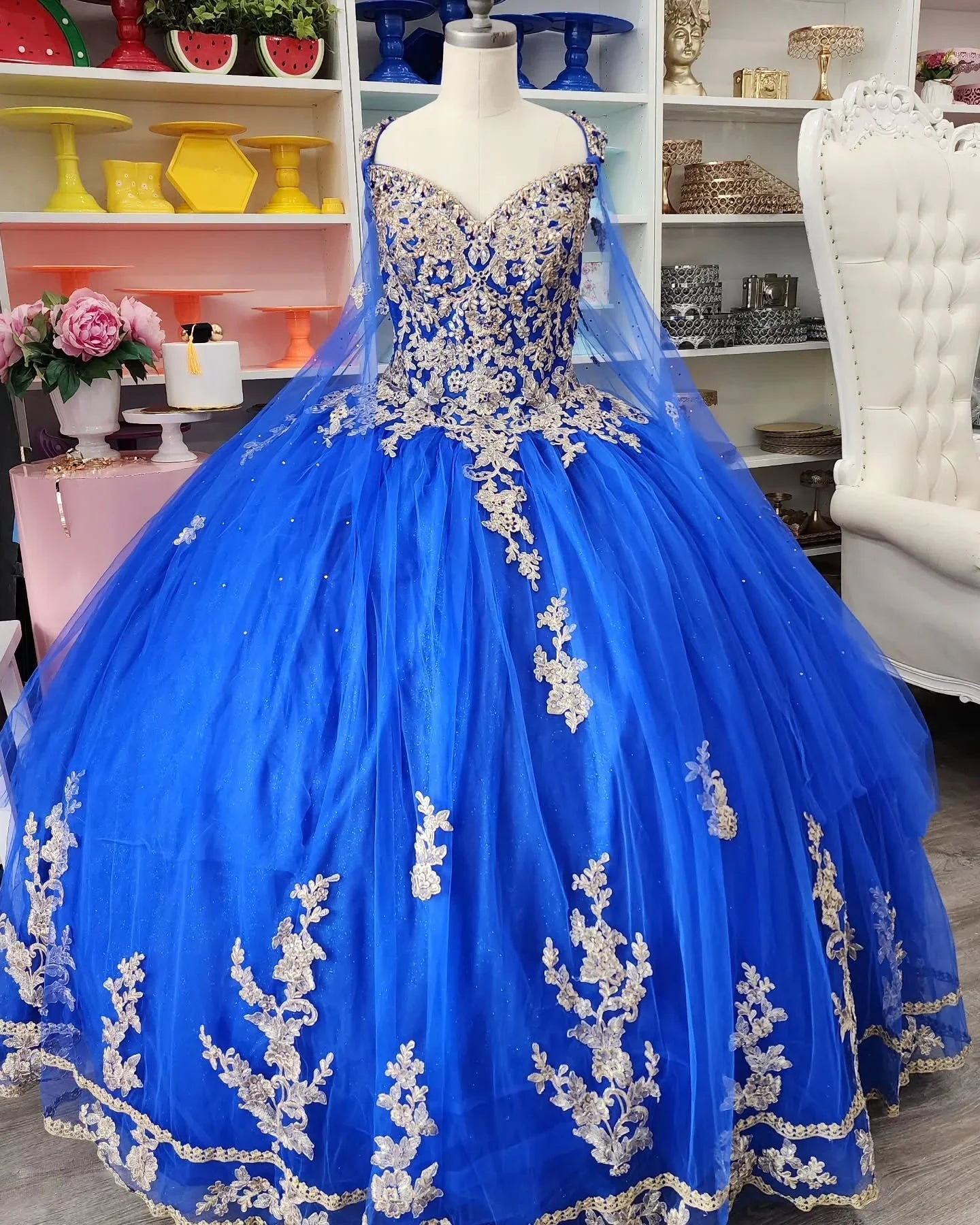 Abito da ballo in tulle blu reale con pizzo dorato Abito per sedicesimo compleanno Y530