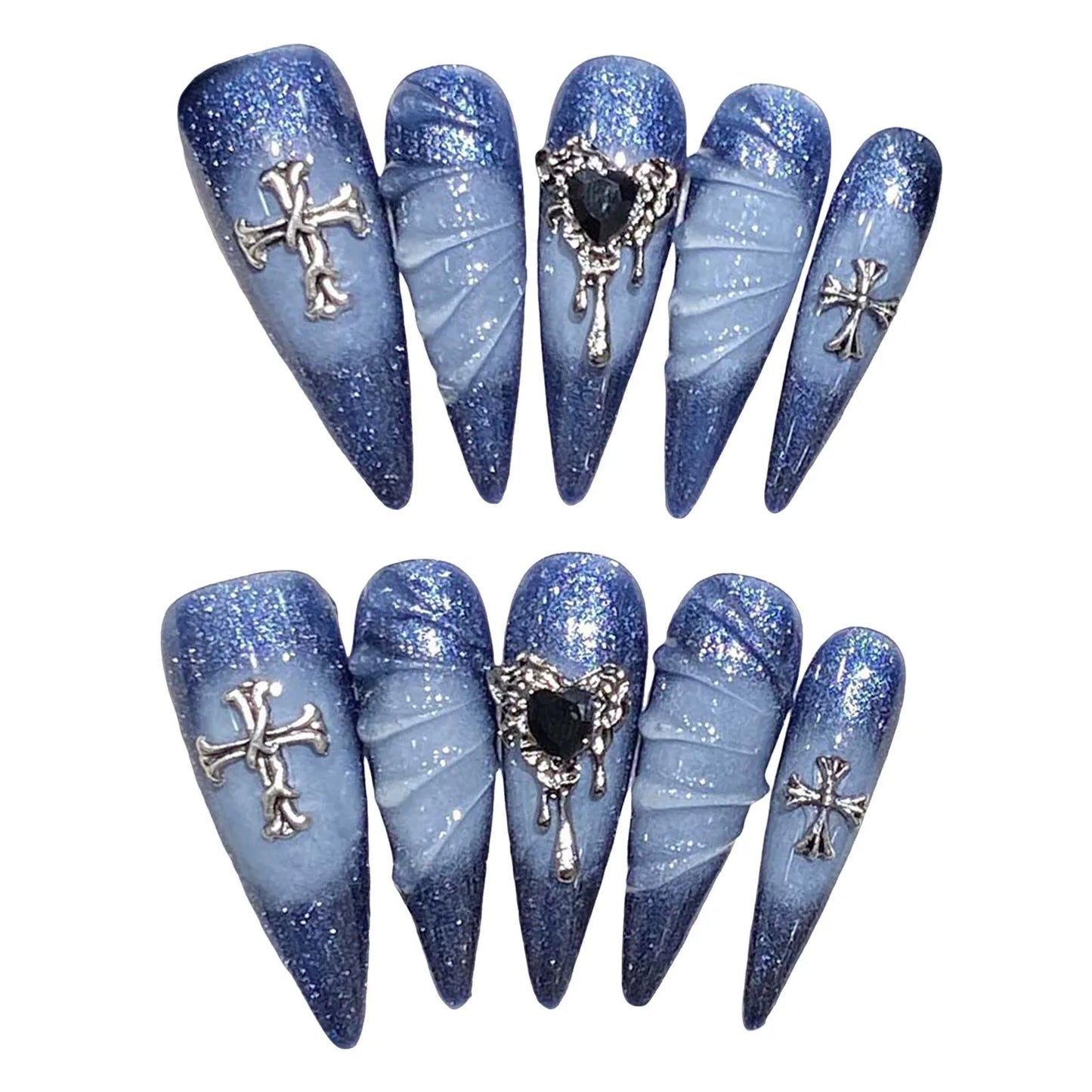 10 uñas postizas de aguja largas hechas a mano en azul brillante con diseño de corazón de metal y ondas de agua 3D. 